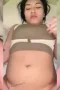 ngewe-sambil-mainin-memek-bini-orang